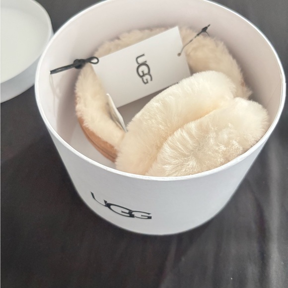 UGG Tan and Cream Shearling Earmuffs - Picture 1 of 6
